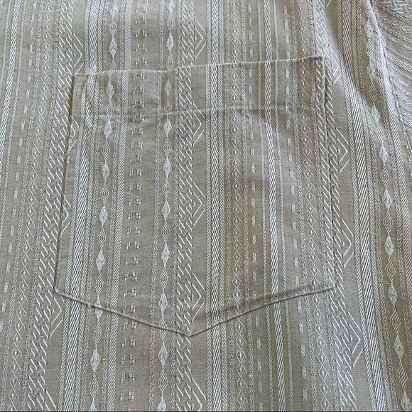 Bermuda Bay 100% Silk Light Tan Button Down Short Sleeve Shirt Men's Size XL - Picture 4 of 14